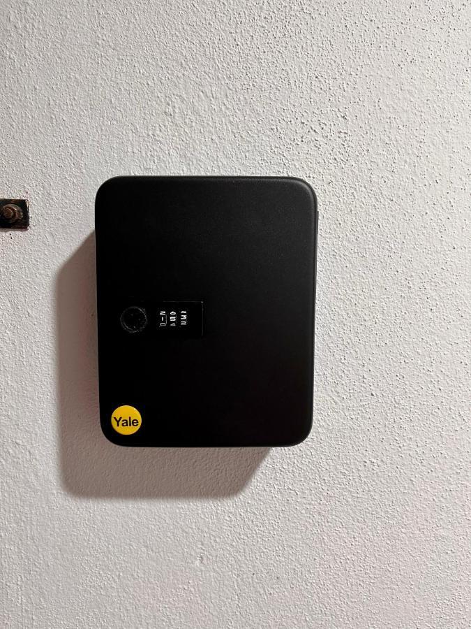 Tropika Homestay Bangi With 3 Bedrooms Kajang Eksteriør bilde